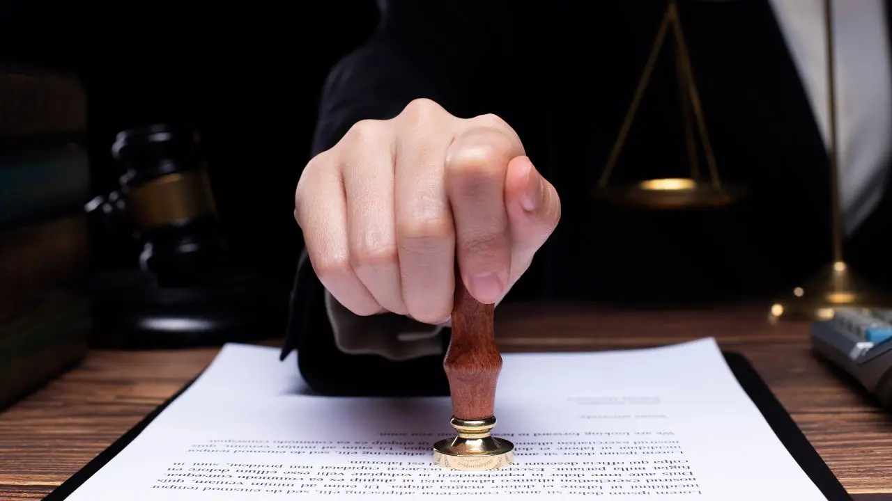 Come pagare meno dal notaio: ecco cosa dovresti fare