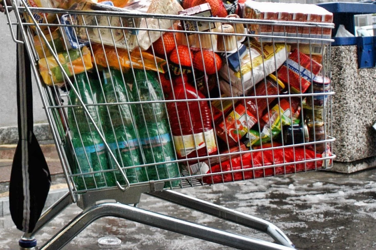 Ecco la spesa ideale al supermercato per un mese secondo gli esperti: la regola semplice per non sprecare
